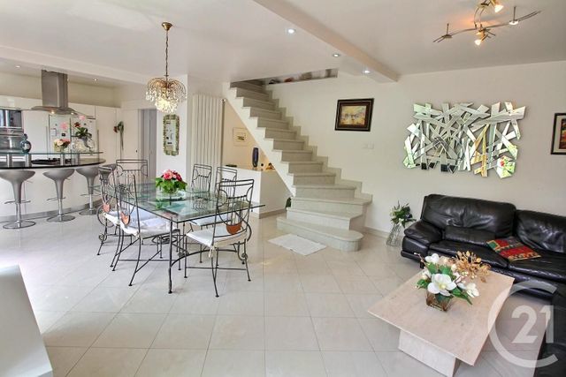 maison à vendre - 6 pièces - 147.16 m2 - NOGENT SUR MARNE - 94 - ILE-DE-FRANCE - Century 21 Vabel Immobilier maison à vendre - 6 pièces - 147.16 m2 - NOGENT SUR MARNE - 94 - ILE-DE-FRANCE - Century 21 Vabel Immobilier
