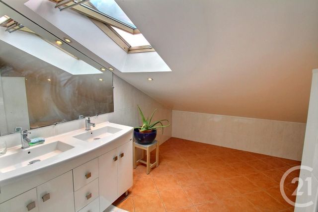 maison à vendre - 6 pièces - 147.16 m2 - NOGENT SUR MARNE - 94 - ILE-DE-FRANCE - Century 21 Vabel Immobilier maison à vendre - 6 pièces - 147.16 m2 - NOGENT SUR MARNE - 94 - ILE-DE-FRANCE - Century 21 Vabel Immobilier
