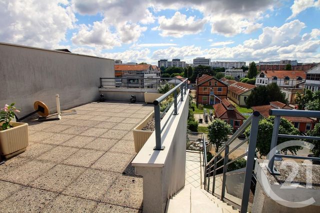 Afficher la photo en grand Appartement F3 à vendre - 3 pièces - 71.98 m2 - JOINVILLE LE PONT - 94 - ILE-DE-FRANCE - Century 21 Vabel Immobilier