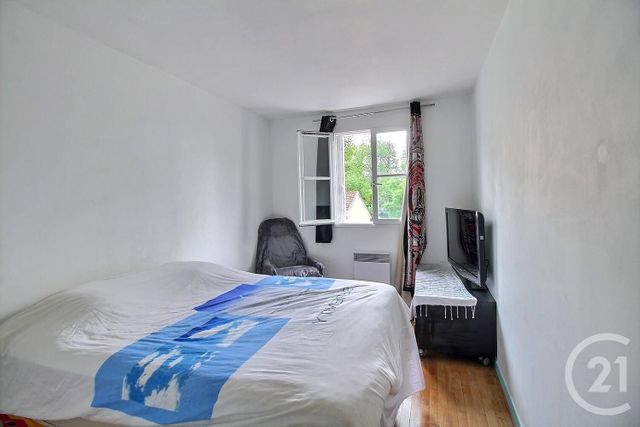 Afficher la photo en grand Appartement F5 à vendre - 5 pièces - 91.05 m2 - ST MAURICE - 94 - ILE-DE-FRANCE - Century 21 Vabel Immobilier