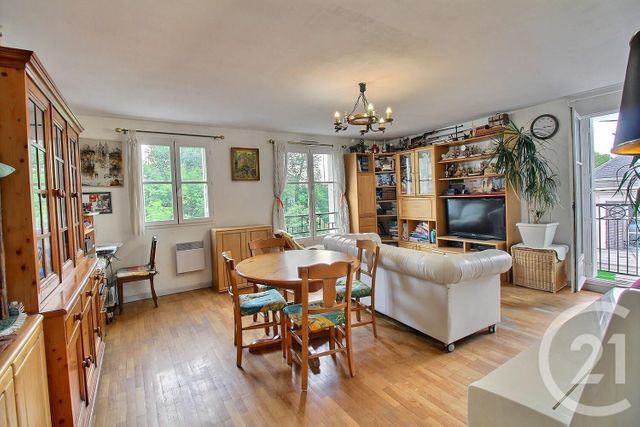 Afficher la photo en grand Appartement F5 à vendre - 5 pièces - 91.05 m2 - ST MAURICE - 94 - ILE-DE-FRANCE - Century 21 Vabel Immobilier