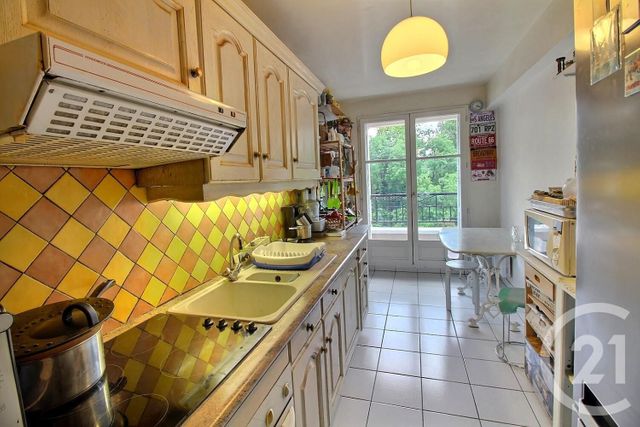 Afficher la photo en grand Appartement F5 à vendre - 5 pièces - 91.05 m2 - ST MAURICE - 94 - ILE-DE-FRANCE - Century 21 Vabel Immobilier