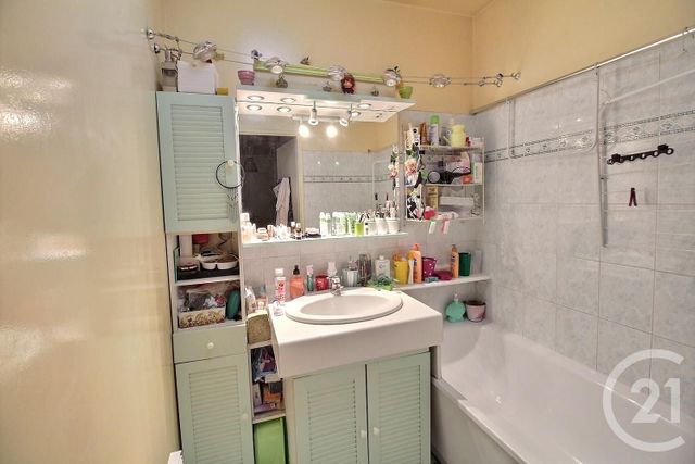 Afficher la photo en grand Appartement F5 à vendre - 5 pièces - 91.05 m2 - ST MAURICE - 94 - ILE-DE-FRANCE - Century 21 Vabel Immobilier