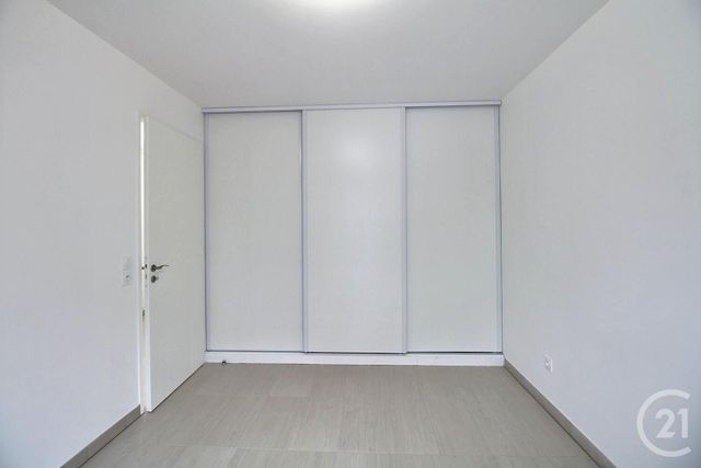 Afficher la photo en grand Appartement F2 à louer - 2 pièces - 42.93 m2 - ST MAURICE - 94 - ILE-DE-FRANCE - Century 21 Vabel Immobilier