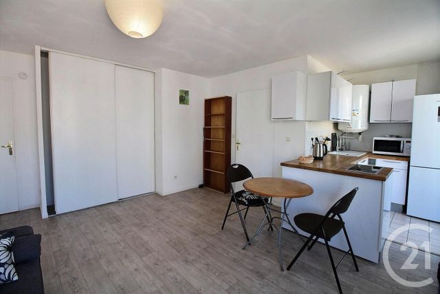 Afficher la photo en grand Studio à louer - 1 pièce - 28.17 m2 - ALFORTVILLE - 94 - ILE-DE-FRANCE - Century 21 Vabel Immobilier