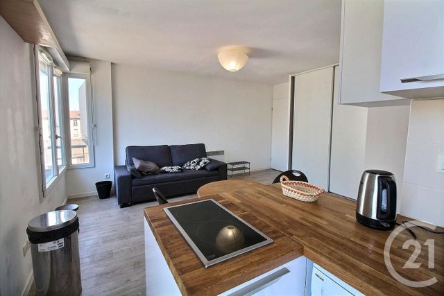 Afficher la photo en grand Studio à louer - 1 pièce - 28.17 m2 - ALFORTVILLE - 94 - ILE-DE-FRANCE - Century 21 Vabel Immobilier