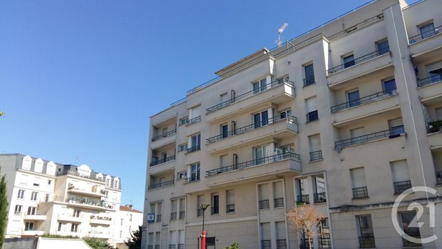 Afficher la photo en grand Studio à louer - 1 pièce - 28.17 m2 - ALFORTVILLE - 94 - ILE-DE-FRANCE - Century 21 Vabel Immobilier