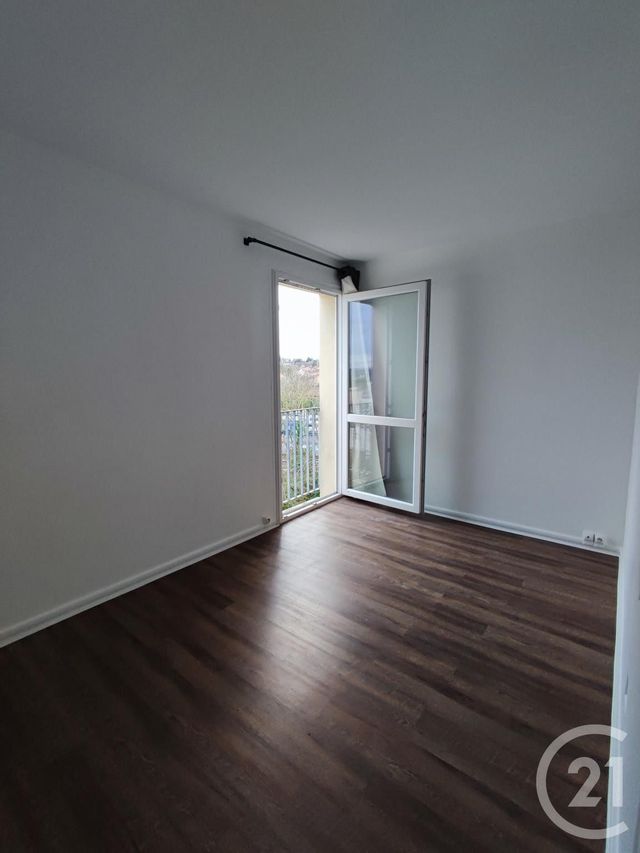 Appartement à louer - 3 pièces - 50.22 m2 - ORLY - 94 - ILE-DE-FRANCE - Century 21 Vabel Immobilier