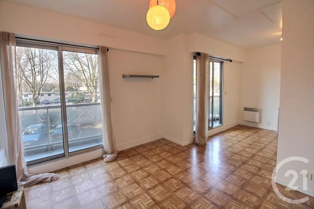 appartement à vendre - 3 pièces - 45.07 m2 - ST MAURICE - 94 - ILE-DE-FRANCE - Century 21 Vabel Immobilier