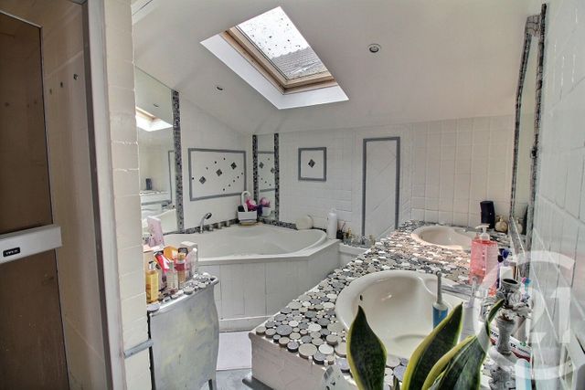 maison à vendre - 7 pièces - 225.12 m2 - JOINVILLE LE PONT - 94 - ILE-DE-FRANCE - Century 21 Vabel Immobilier