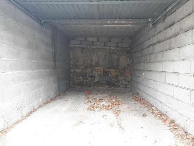 parking - JOINVILLE LE PONT - 94