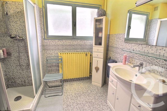 Appartement T3 à vendre - 3 pièces - 76.42 m2 - ST MAUR DES FOSSES - 94 - ILE-DE-FRANCE - Century 21 Vabel Immobilier