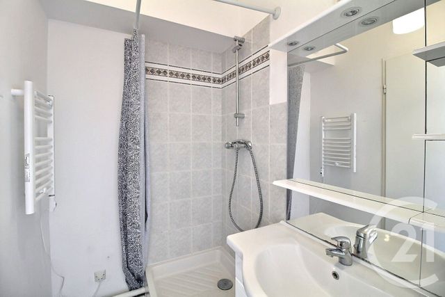 Appartement Studio à vendre - 1 pièce - 28.17 m2 - ALFORTVILLE - 94 - ILE-DE-FRANCE - Century 21 Vabel Immobilier