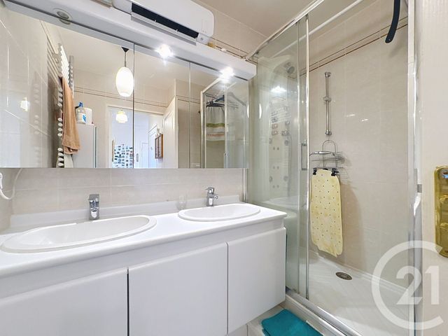 Afficher la photo en grand Appartement F3 à vendre - 3 pièces - 66.48 m2 - CHENNEVIERES SUR MARNE - 94 - ILE-DE-FRANCE - Century 21 Vabel Immobilier