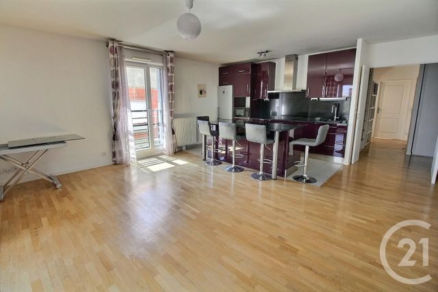 Afficher la photo en grand Appartement F4 à vendre - 4 pièces - 84.65 m2 - JOINVILLE LE PONT - 94 - ILE-DE-FRANCE - Century 21 Vabel Immobilier