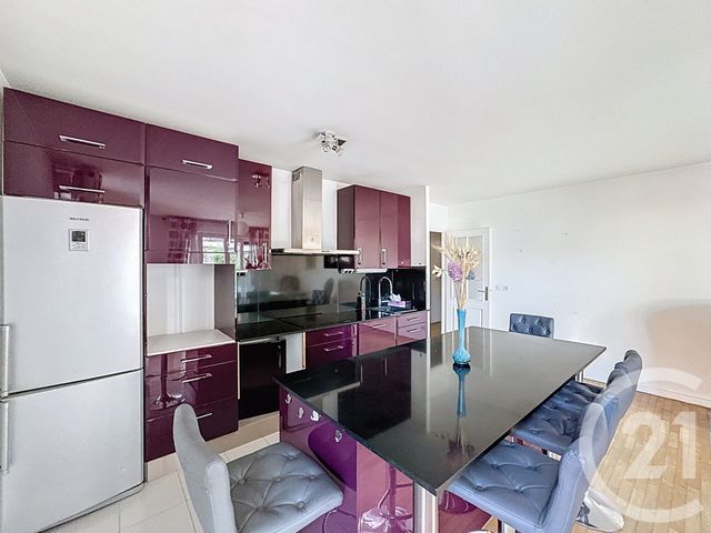 Afficher la photo en grand Appartement F4 à vendre - 4 pièces - 84.65 m2 - JOINVILLE LE PONT - 94 - ILE-DE-FRANCE - Century 21 Vabel Immobilier