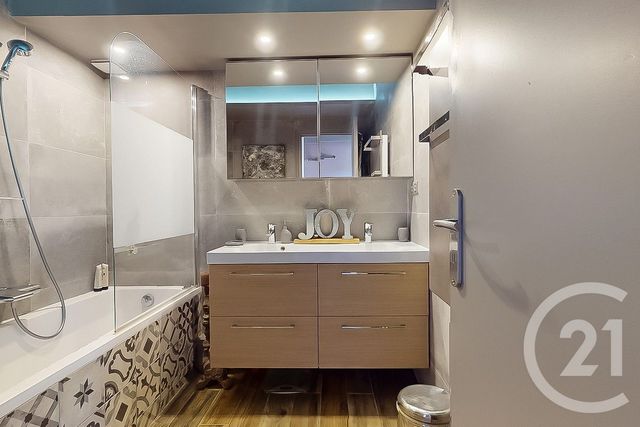 maison à vendre - 6 pièces - 126.38 m2 - CHAMPIGNY SUR MARNE - 94 - ILE-DE-FRANCE - Century 21 Vabel Immobilier