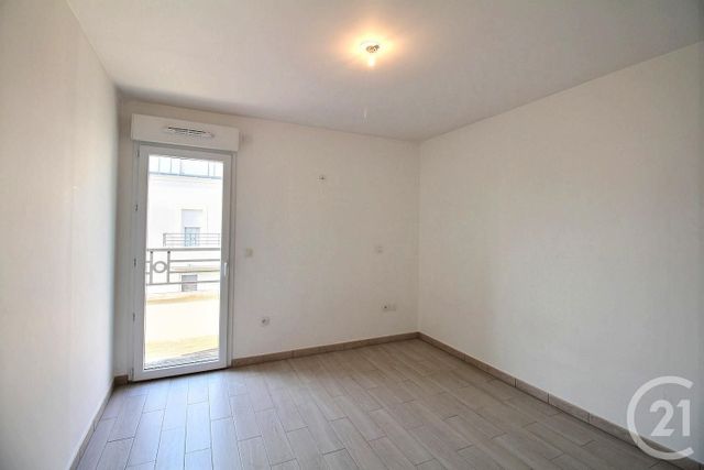 Appartement F2 à louer - 2 pièces - 49.7 m2 - LE PLESSIS TREVISE - 94 - ILE-DE-FRANCE - Century 21 Vabel Immobilier