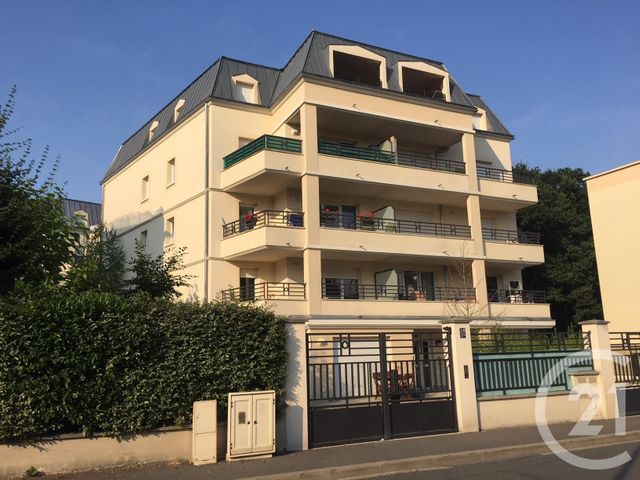 Appartement F2 à louer - 2 pièces - 49.7 m2 - LE PLESSIS TREVISE - 94 - ILE-DE-FRANCE - Century 21 Vabel Immobilier