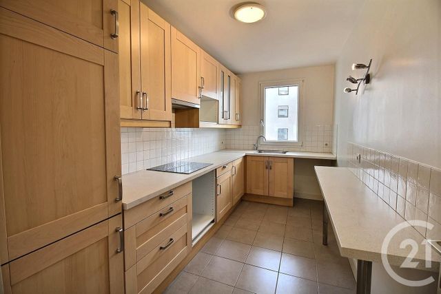 Appartement F5 à louer - 5 pièces - 123.9 m2 - JOINVILLE LE PONT - 94 - ILE-DE-FRANCE - Century 21 Vabel Immobilier