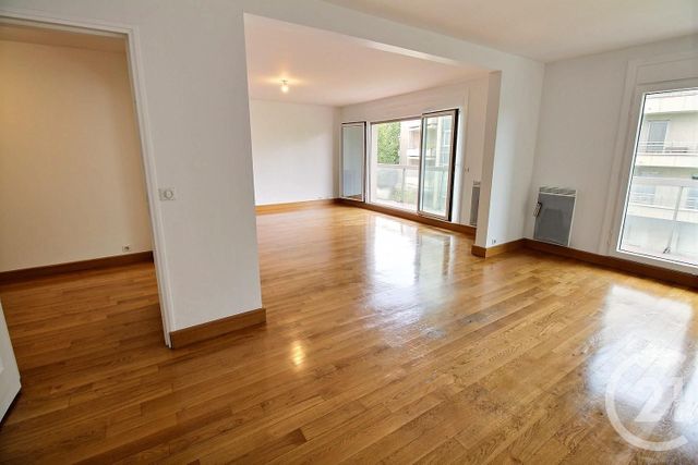 Appartement F5 à louer - 5 pièces - 123.9 m2 - JOINVILLE LE PONT - 94 - ILE-DE-FRANCE - Century 21 Vabel Immobilier