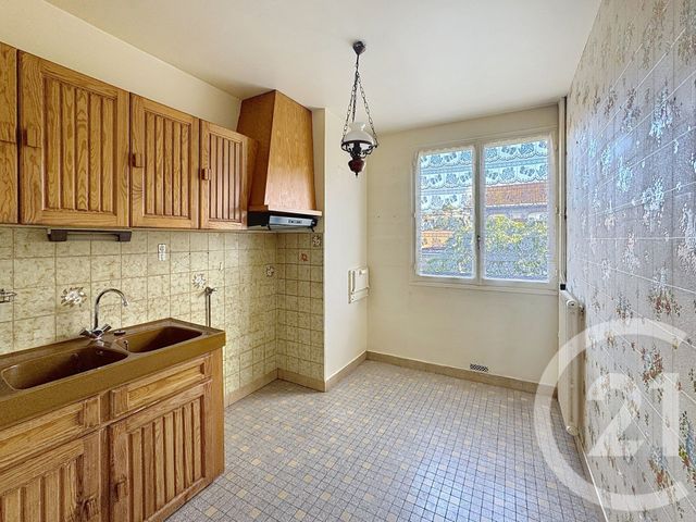 Appartement F2 à vendre - 2 pièces - 44.77 m2 - FONTENAY SOUS BOIS - 94 - ILE-DE-FRANCE - Century 21 Vabel Immobilier