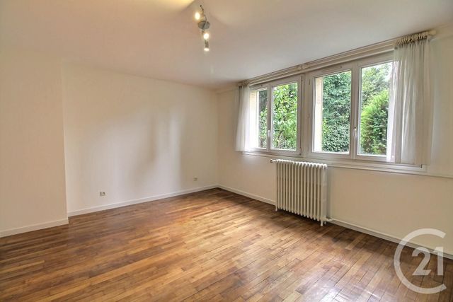 Appartement Studio à louer NOGENT SUR MARNE