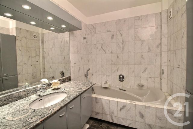 Appartement F5 à louer - 5 pièces - 106.98 m2 - JOINVILLE LE PONT - 94 - ILE-DE-FRANCE - Century 21 Vabel Immobilier