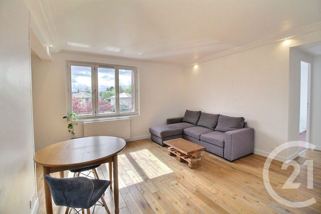 Appartement F3 à louer - 3 pièces - 52.66 m2 - VILLIERS SUR MARNE - 94 - ILE-DE-FRANCE - Century 21 Vabel Immobilier