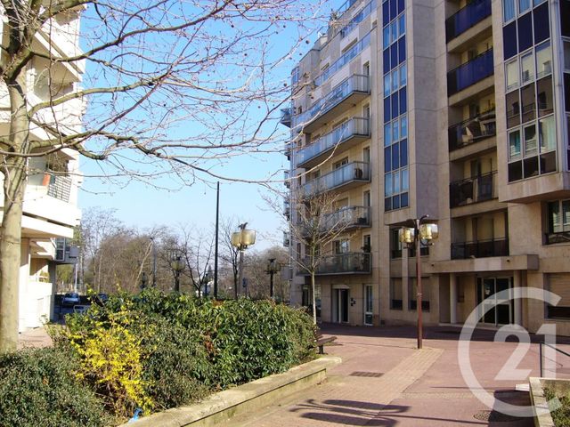 Appartement F1 à louer - 1 pièce - 37.25 m2 - JOINVILLE LE PONT - 94 - ILE-DE-FRANCE - Century 21 Vabel Immobilier