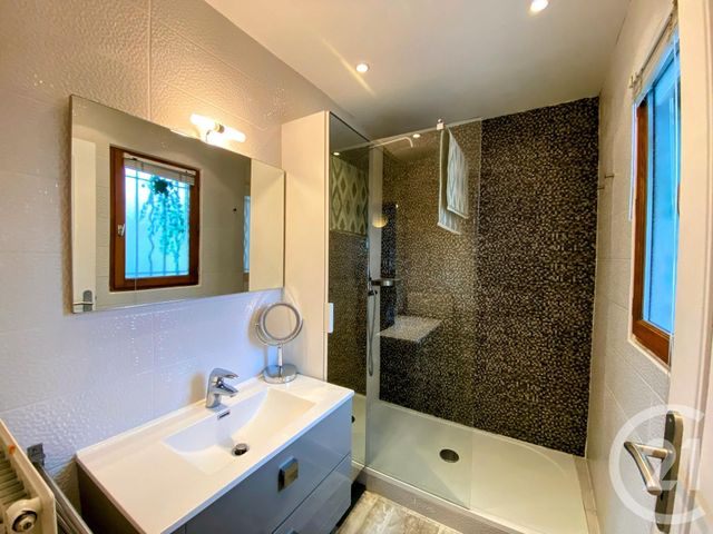 maison à louer - 3 pièces - 153.0 m2 - CHAMPIGNY SUR MARNE - 94 - ILE-DE-FRANCE - Century 21 Vabel Immobilier