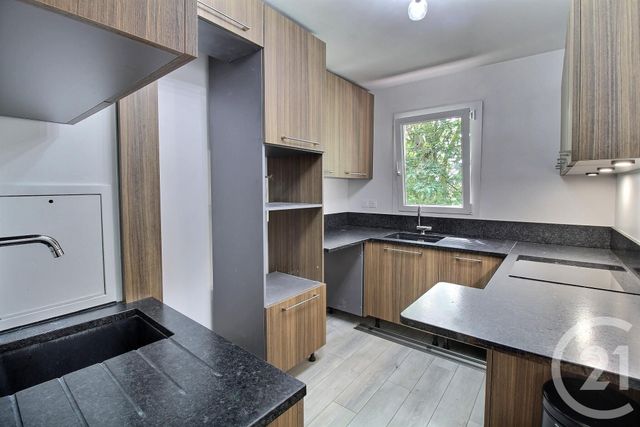 Appartement F4 à vendre - 4 pièces - 92.26 m2 - ST MAURICE - 94 - ILE-DE-FRANCE - Century 21 Vabel Immobilier