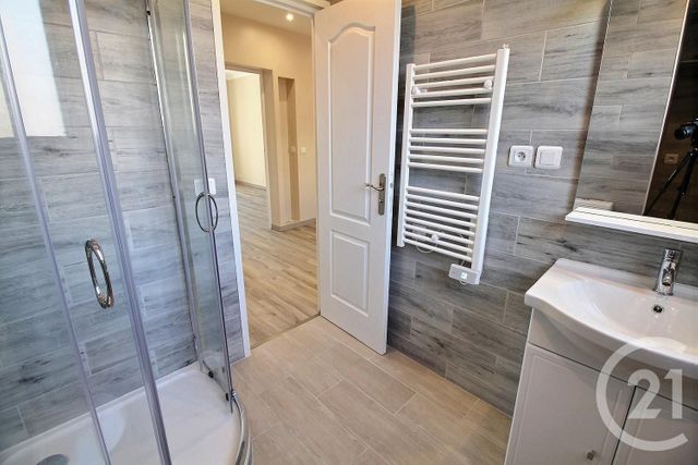 Appartement F2 à louer - 2 pièces - 46.52 m2 - ALFORTVILLE - 94 - ILE-DE-FRANCE - Century 21 Vabel Immobilier