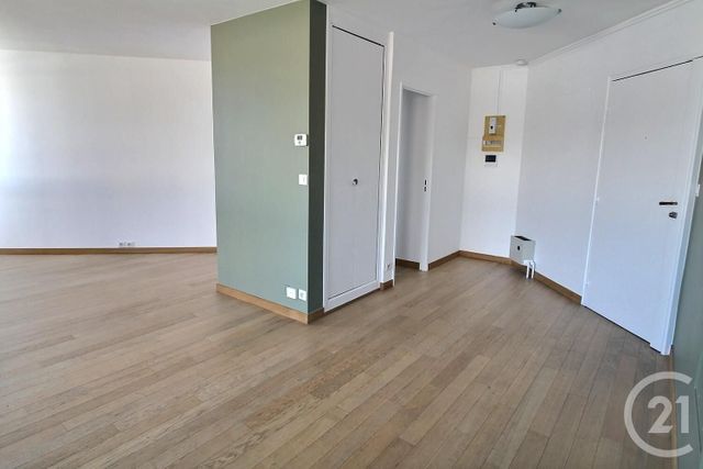 Appartement F3 à vendre - 4 pièces - 73.51 m2 - PARIS - 75013 - ILE-DE-FRANCE - Century 21 Vabel Immobilier