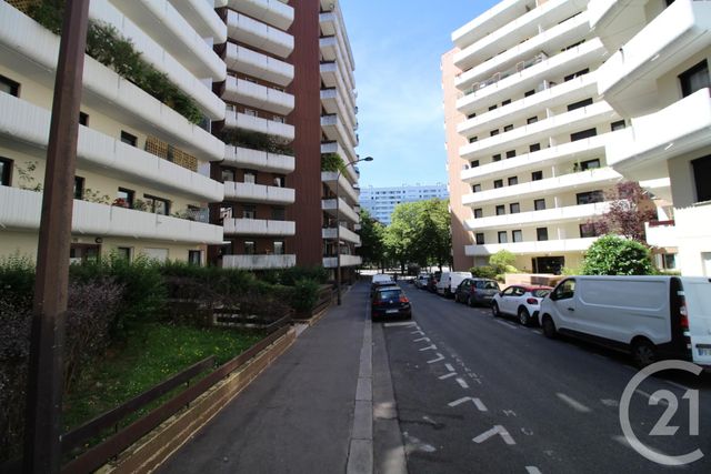 Appartement F3 à vendre - 4 pièces - 73.51 m2 - PARIS - 75013 - ILE-DE-FRANCE - Century 21 Vabel Immobilier