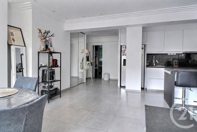Appartement F3 à vendre - 3 pièces - 75.0 m2 - ST MAURICE - 94 - ILE-DE-FRANCE - Century 21 Vabel Immobilier