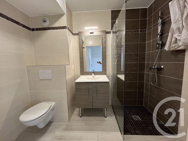 Appartement T2 à louer - 2 pièces - 45.32 m2 - LA VARENNE ST HILAIRE - 94 - ILE-DE-FRANCE - Century 21 Vabel Immobilier