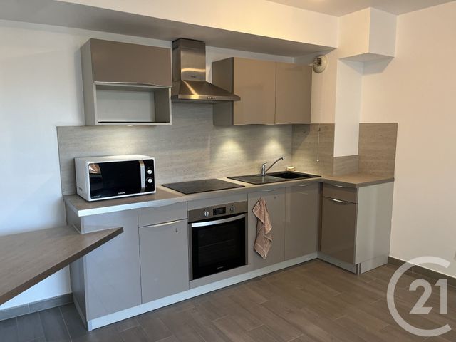 Appartement T2 à louer - 2 pièces - 45.32 m2 - LA VARENNE ST HILAIRE - 94 - ILE-DE-FRANCE - Century 21 Vabel Immobilier