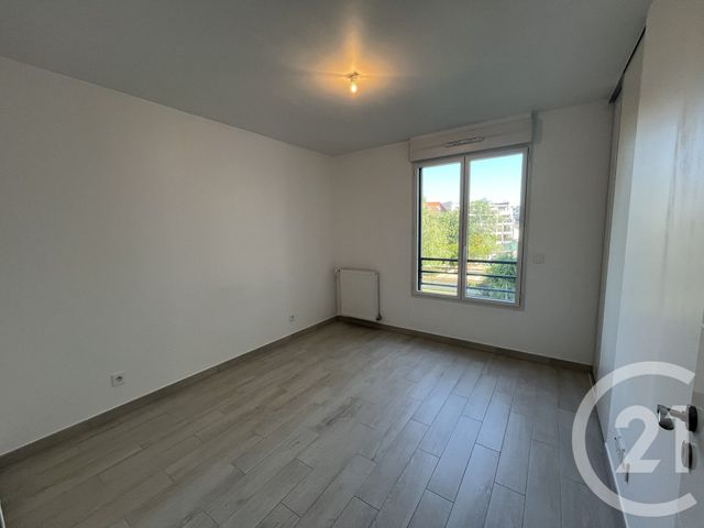 Appartement T2 à louer - 2 pièces - 45.32 m2 - LA VARENNE ST HILAIRE - 94 - ILE-DE-FRANCE - Century 21 Vabel Immobilier