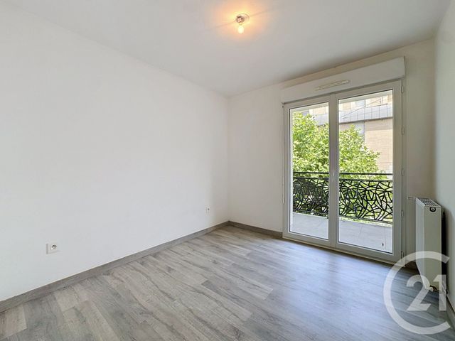 Appartement F3 à vendre - 3 pièces - 54.52 m2 - NEUILLY PLAISANCE - 93 - ILE-DE-FRANCE - Century 21 Vabel Immobilier