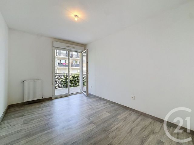 Appartement F3 à vendre - 3 pièces - 54.52 m2 - NEUILLY PLAISANCE - 93 - ILE-DE-FRANCE - Century 21 Vabel Immobilier