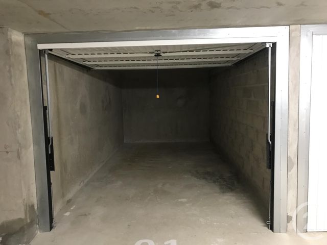 parking à louer - 18.15 m2 - CHAMPIGNY SUR MARNE - 94 - ILE-DE-FRANCE - Century 21 Vabel Immobilier