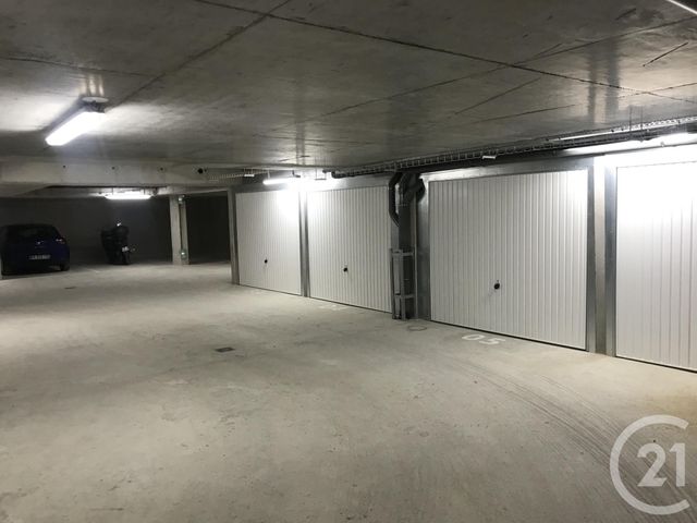 parking à louer - 18.15 m2 - CHAMPIGNY SUR MARNE - 94 - ILE-DE-FRANCE - Century 21 Vabel Immobilier