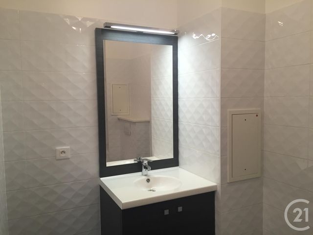 Appartement F1 à louer - 1 pièce - 28.78 m2 - JOINVILLE LE PONT - 94 - ILE-DE-FRANCE - Century 21 Vabel Immobilier