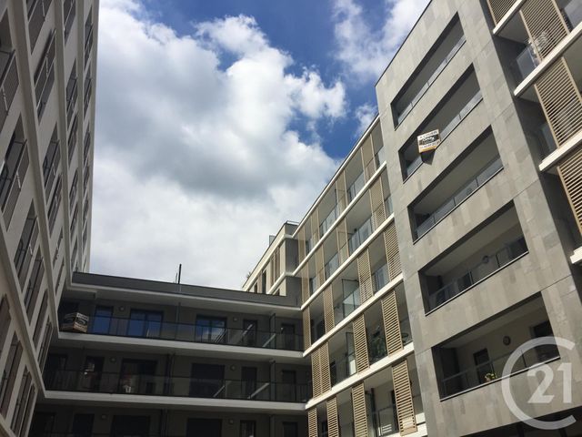 Appartement F1 à louer - 1 pièce - 28.78 m2 - JOINVILLE LE PONT - 94 - ILE-DE-FRANCE - Century 21 Vabel Immobilier