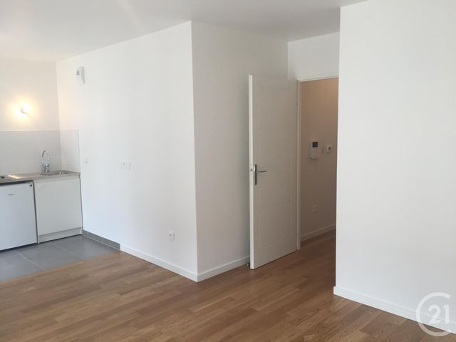 Appartement F1 à louer - 1 pièce - 28.78 m2 - JOINVILLE LE PONT - 94 - ILE-DE-FRANCE - Century 21 Vabel Immobilier