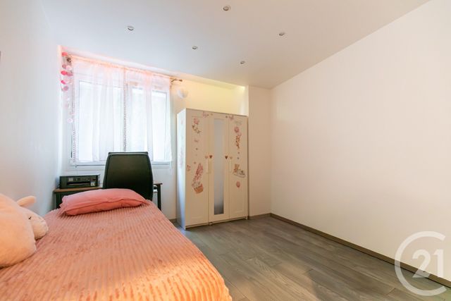 Appartement F3 à vendre - 3 pièces - 75.0 m2 - ST MAURICE - 94 - ILE-DE-FRANCE - Century 21 Vabel Immobilier