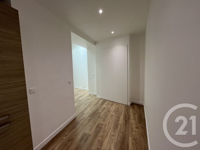 Appartement T4 à louer - 4 pièces - 82.77 m2 - JOINVILLE LE PONT - 94 - ILE-DE-FRANCE - Century 21 Vabel Immobilier
