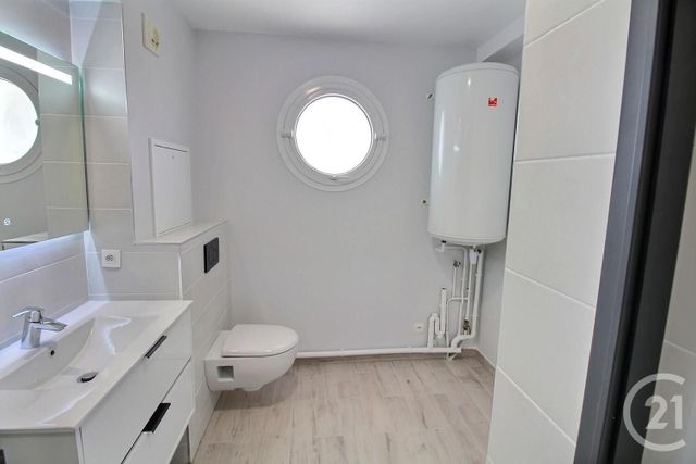 Appartement Studio à louer - 1 pièce - 34.35 m2 - JOINVILLE LE PONT - 94 - ILE-DE-FRANCE - Century 21 Vabel Immobilier