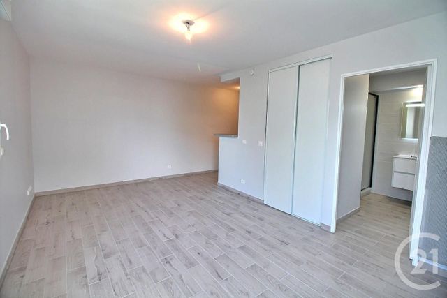 Appartement Studio à louer - 1 pièce - 34.35 m2 - JOINVILLE LE PONT - 94 - ILE-DE-FRANCE - Century 21 Vabel Immobilier
